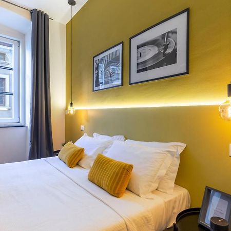 Tram Apartment For 4 Guests Trieste Luaran gambar