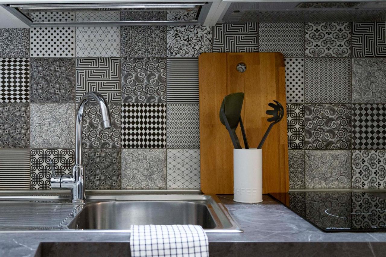 Tram Apartment For 4 Guests Trieste Luaran gambar